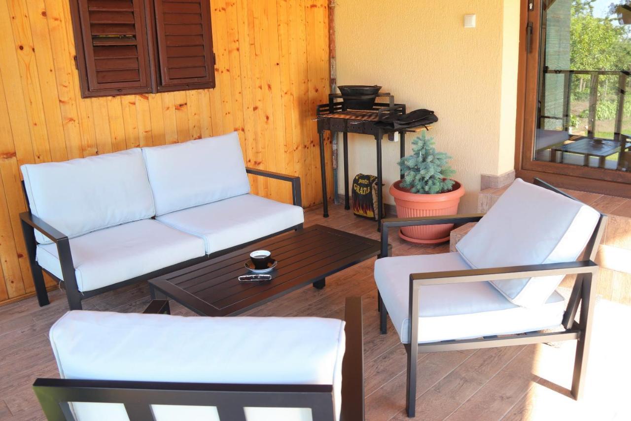 Casa De Vacanta Ayan Harman Bagian luar foto