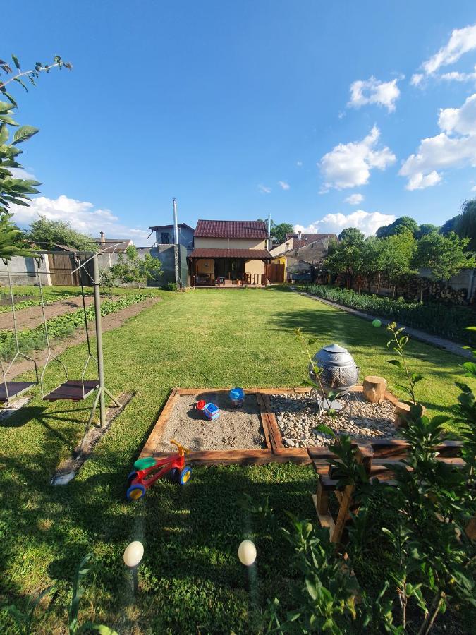 Casa De Vacanta Ayan Harman Bagian luar foto