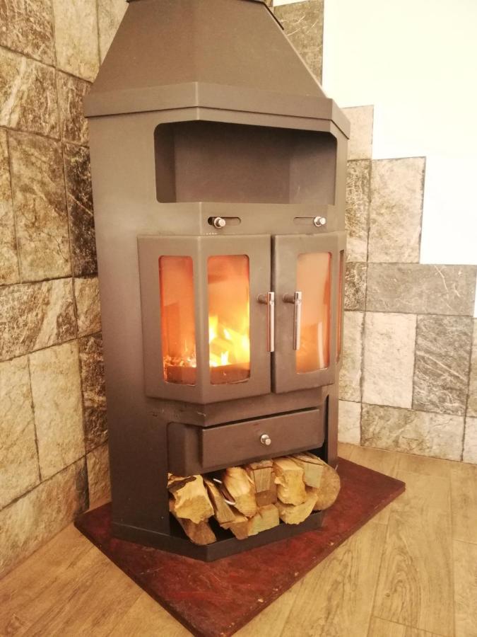 Casa De Vacanta Ayan Harman Bagian luar foto