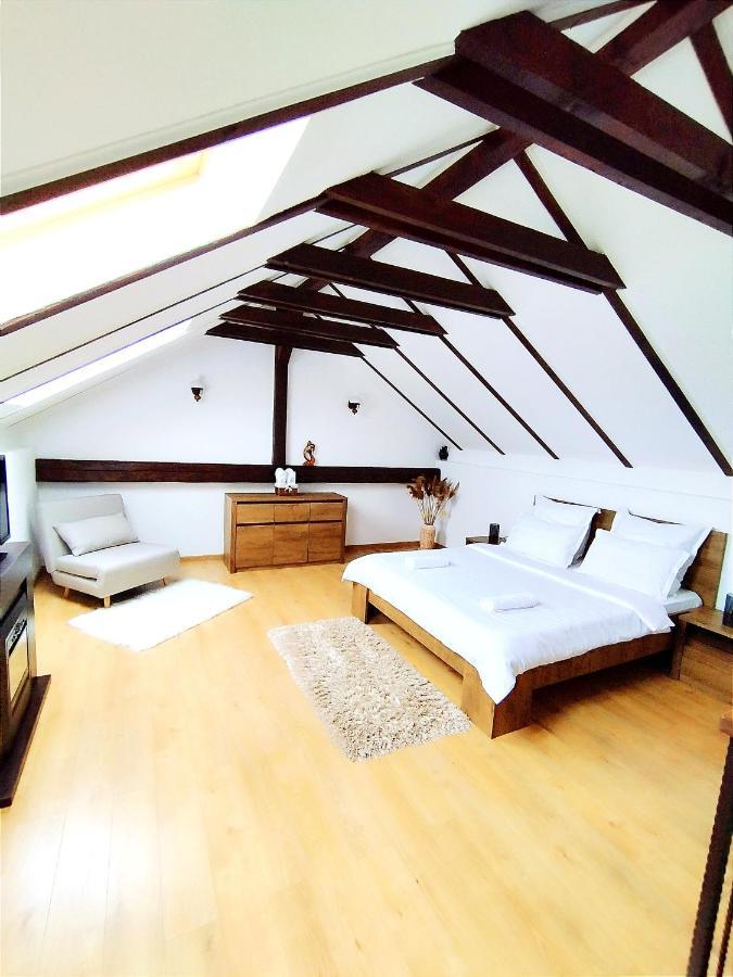 Casa De Vacanta Ayan Harman Bagian luar foto